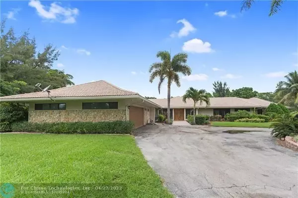 6975 N CALUMET Circle, Lake Worth Beach, FL 33467