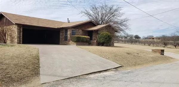 Comanche, TX 76442,1009 Barnes Street