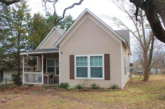 214 E Monterey Street, Denison, TX 75021