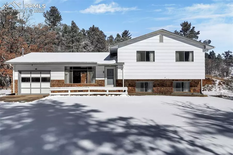 430 Pine Oaks RD, Colorado Springs, CO 80926