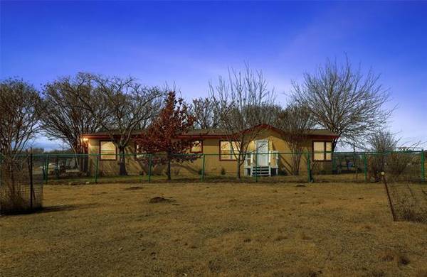 18862 Brookfield Drive, Justin, TX 76247