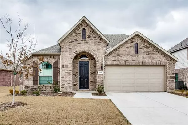 2704 Dancing Flame Drive, Denton, TX 76201