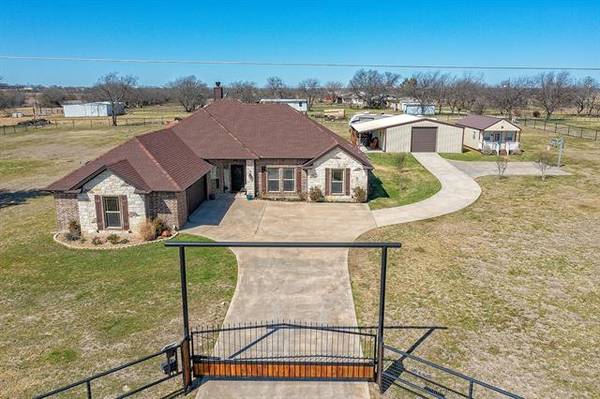 10485 Indian Trail, Sanger, TX 76266