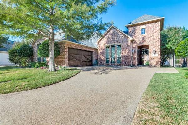 1112 Gabriel Lane, Fort Worth, TX 76116