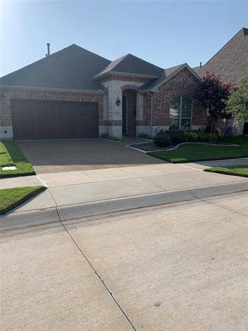 801 Warwick Boulevard, Lewisville, TX 75056