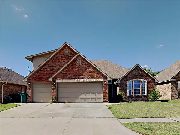 15305 Cardinal Nest Drive, Edmond, OK 73013