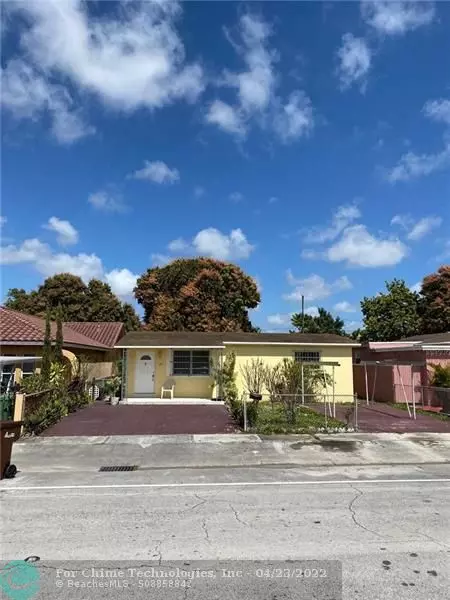 125 W 14th St, Hialeah, FL 33010