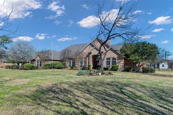 130 Canyon Oaks Drive, Argyle, TX 76226