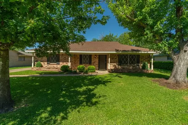 2520 Vernon Street, Greenville, TX 75402