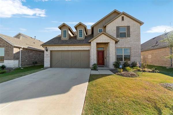 6050 Rostherne Drive, Aubrey, TX 76227