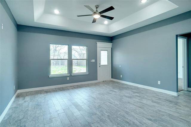 Arlington, TX 76011,105 W Rogers Street