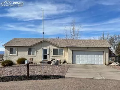 911 S Elgin CT, Pueblo West, CO 81007