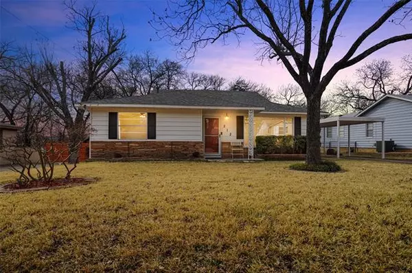 212 Westfork Drive, Fort Worth, TX 76114