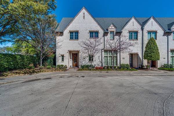 17254 Lechlade Lane,  Dallas,  TX 75252