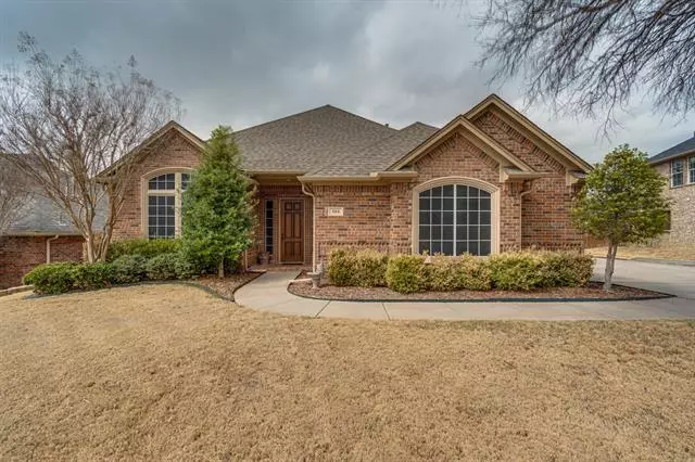 304 Flagstone Drive, Burleson, TX 76028