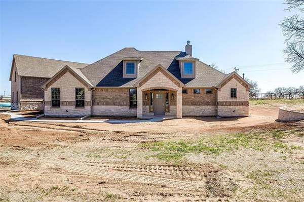 104 Lazy Creek Crossing, Weatherford, TX 76087