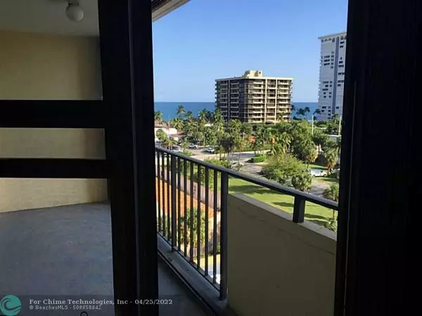 Pompano Beach, FL 33062,1200 Hibiscus Ave  #806