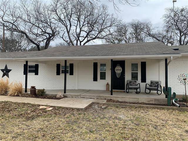 502 Pecan Street, Forreston, TX 76041