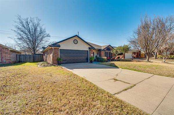 Burleson, TX 76028,504 Park Meadow Lane