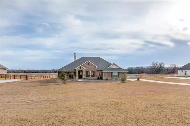 8330 Old Springtown Road, Springtown, TX 76082