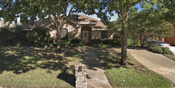 708 Herman Drive, Hurst, TX 76054