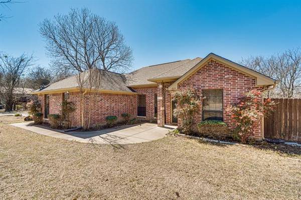 605 Santa Fe Street, Joshua, TX 76058