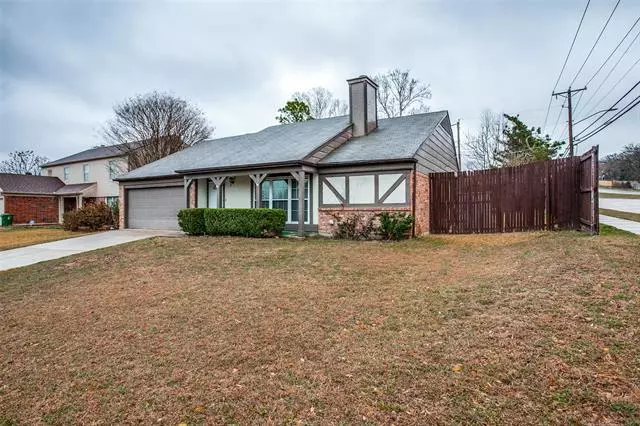 4111 Orchard Hill Drive, Arlington, TX 76016