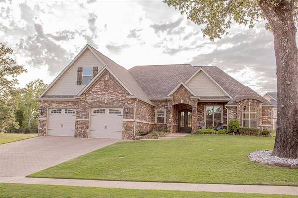 1503 Courtland Lane, Lindale, TX 75771