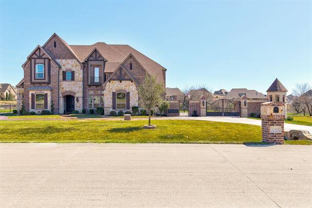 12609 Villa Milano Drive, Fort Worth, TX 76126