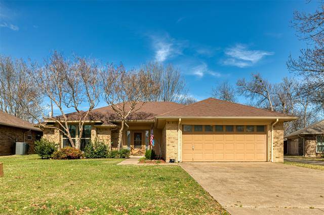 1520 ABSHER Lane, Mansfield, TX 76063