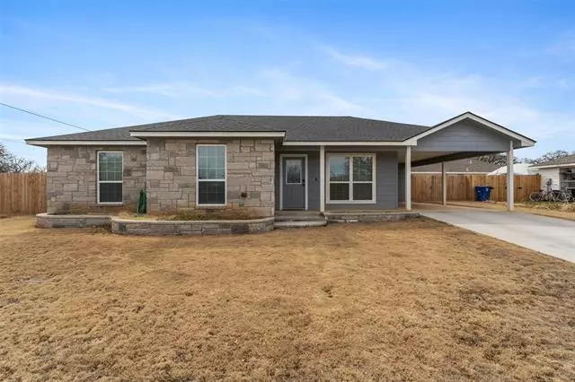 1409 12th Street, Brownwood, TX 76801