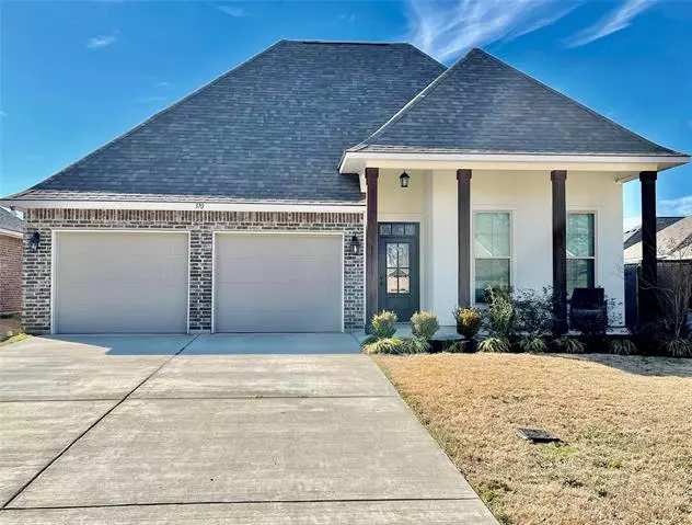 Bossier City, LA 71111,370 Coppice Place