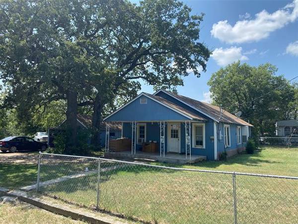 310 S Elm Street, Tolar, TX 76476