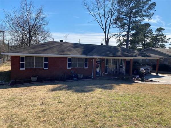 2831 Round Grove Lane, Shreveport, LA 71107