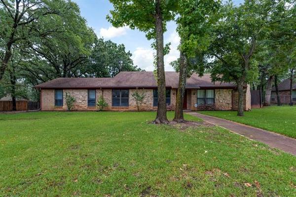 417 Live Oak Drive, Colleyville, TX 76034