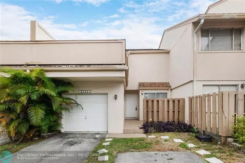 Plantation, FL 33324,8224 NW 9th Ct  #3