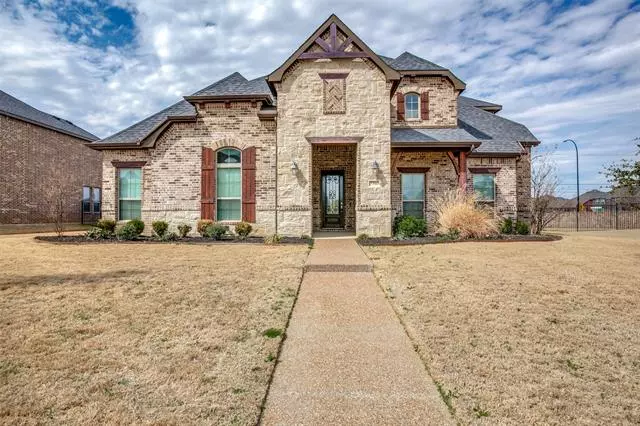 7300 Vicari Drive, Arlington, TX 76001