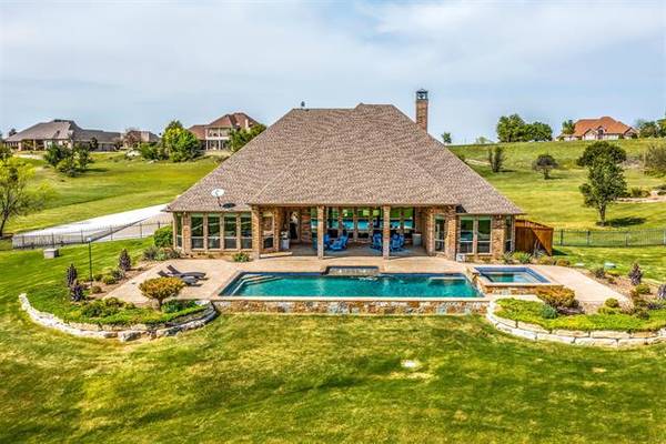 140 Club House Drive, Weatherford, TX 76087