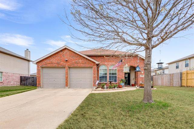 13900 Walnut Canyon Court, Fort Worth, TX 76262