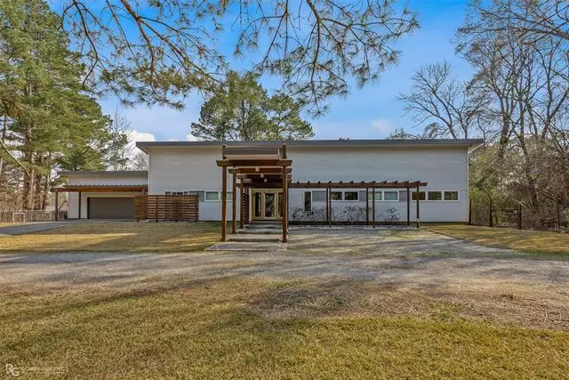 Haughton, LA 71037,3100 Halls Trail