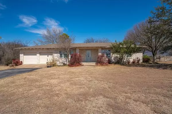 135 Hightower, Hillsboro, TX 76645