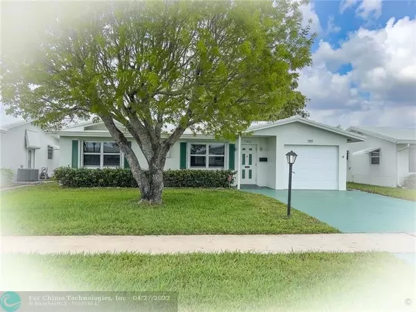 1902 SW Golf Ln, Boynton Beach, FL 33426