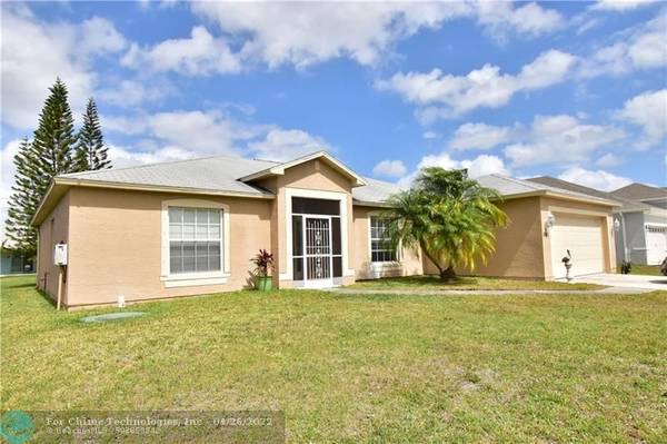 1041 SW Mccracken Ave,  Port Saint Lucie,  FL 34953