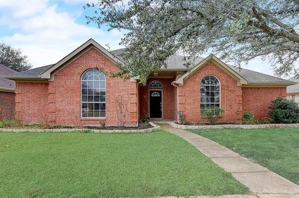 1809 Pecan View Drive, Garland, TX 75040