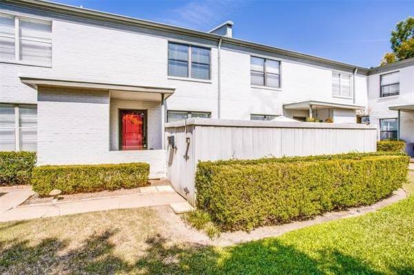 4914 N Hall Street, Dallas, TX 75235