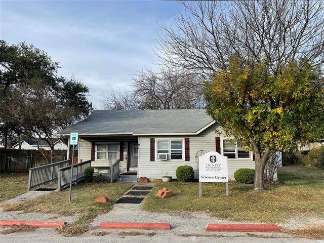 121 Pecan Street, Keller, TX 76248