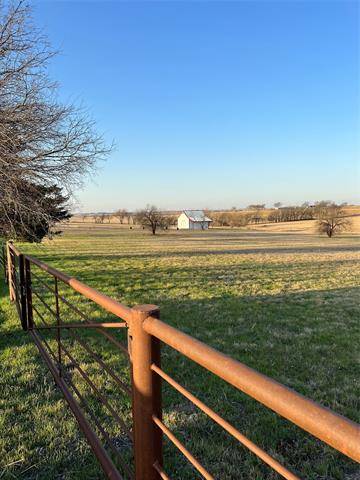 373 County Road 447, Muenster, TX 76252