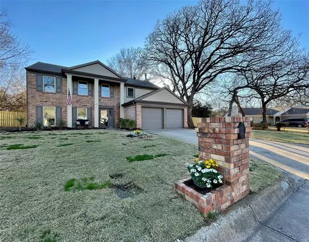 3908 Brookgate Court, Arlington, TX 76016