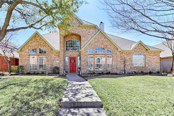 2028 Saint Pierre Drive, Carrollton, TX 75006