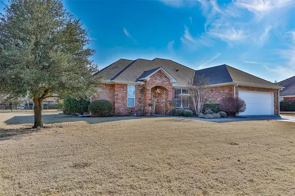 110 2nd Street, Lindsay, TX 76250